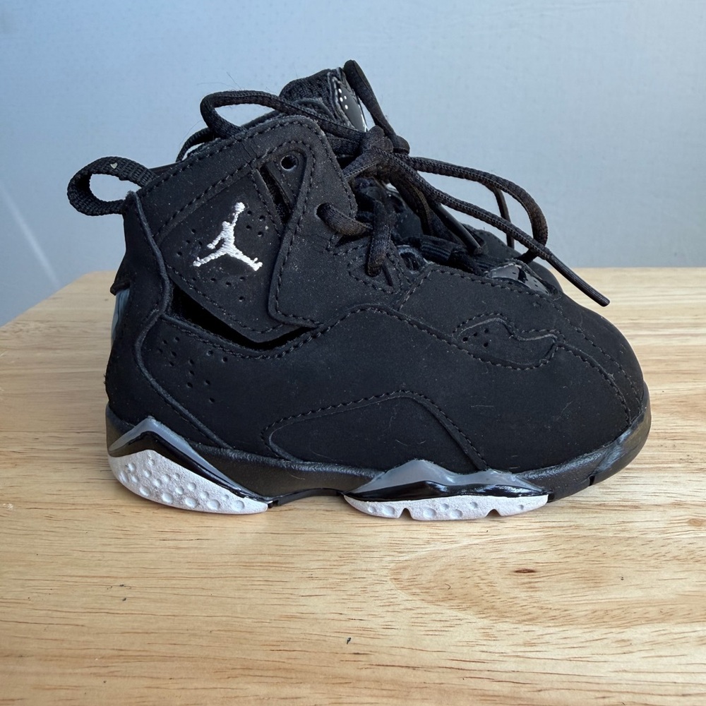 Jordan Nike toddler true flight Black and White Sneakers